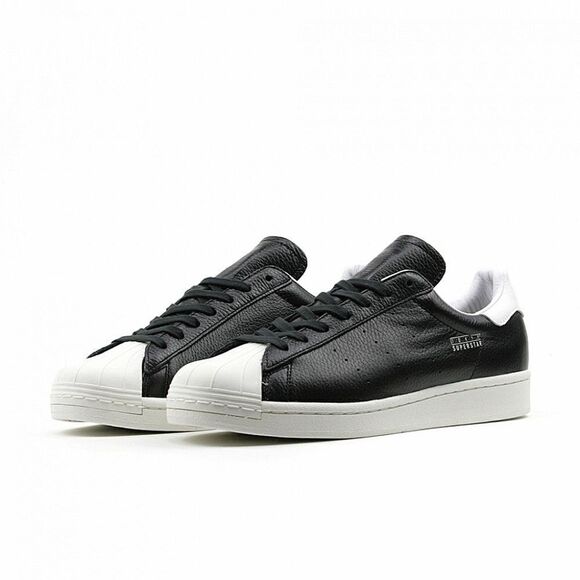 Adidas   - Picture 1 of 16